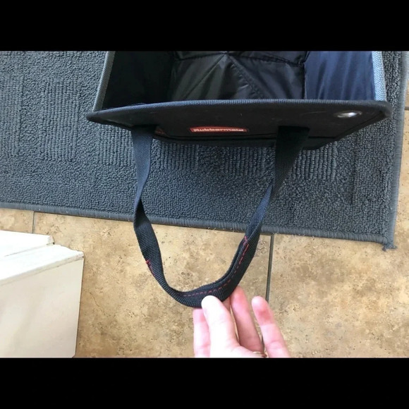 RUBBERMAID - car storage accessories - Picture 4 of 12